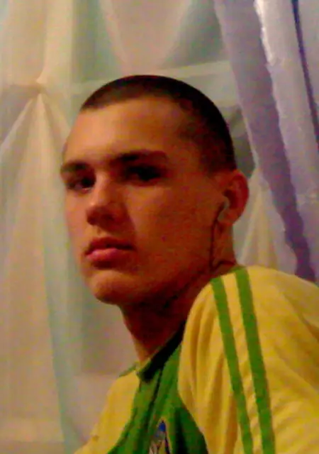 Я Юрик, 34, из Топков, ищу знакомства без обязательств