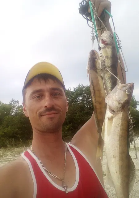 Михаил из Вольска, мне 36, познакомлюсь на одну ночь