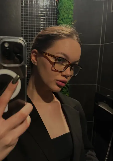 Дарья из Калуги, мне 20, познакомлюсь для приятного времяпровождения