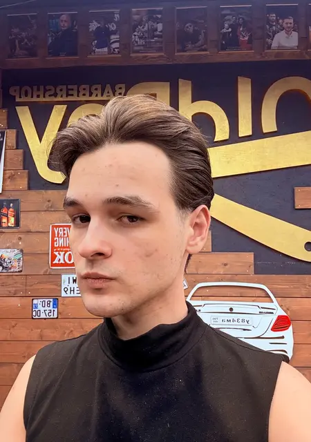 Роман из Москвы, ищу на сайте знакомства на одну ночь