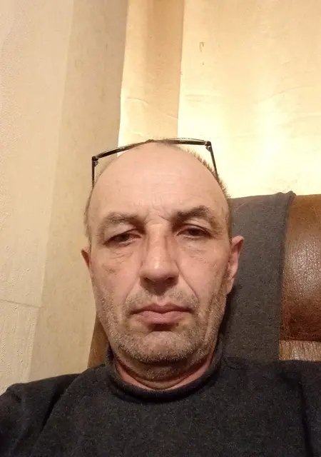 Сергей Ткачук из Санкт-Петербурга, мне 54, познакомлюсь на одну ночь