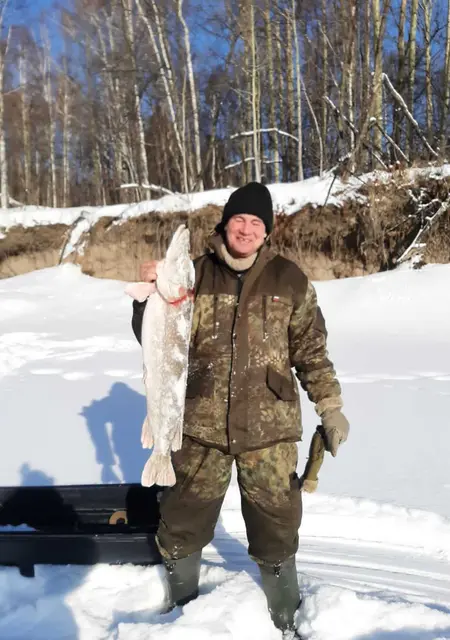 Олег из Екатеринбурга, мне 59, познакомлюсь на одну ночь