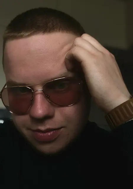 Я Джон, 28, из Тулы, ищу знакомство для постоянных отношений