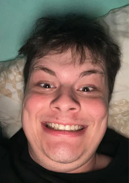 Сергей из Находки, мне 22, познакомлюсь для приятного времяпровождения