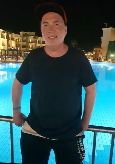 Я Эдуард, 51, знакомлюсь для приятного времяпровождения в Берлине