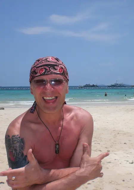 Я Андрей, 63, из Калуги, ищу знакомства без обязательств