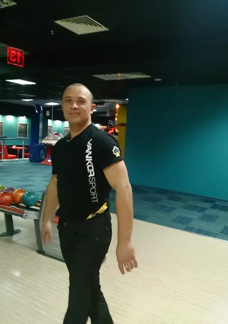 Пират из Шахт, ищу на сайте знакомства на одну ночь