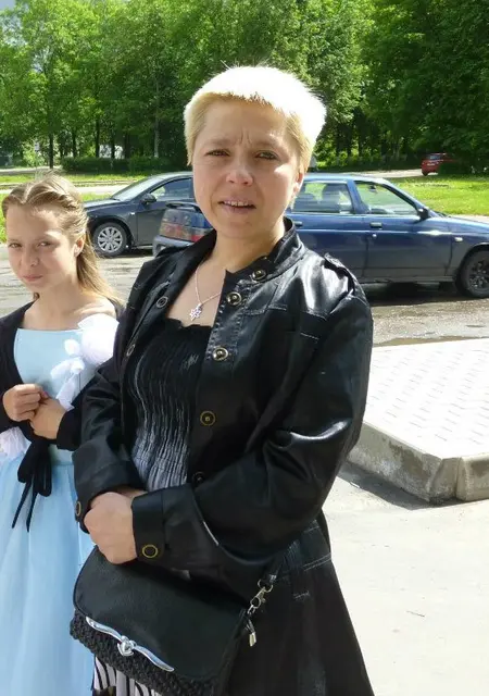 Я Татьяна, 49, знакомлюсь для приятного времяпровождения в Санкт-Петербурге