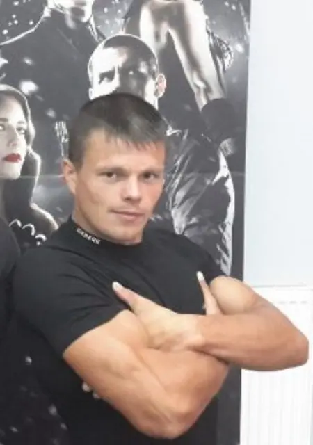 Михаил из Боровичей, ищу на сайте знакомства без обязательств