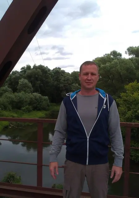 Я Антон, 47, из Стерлитамака, ищу знакомства без обязательств