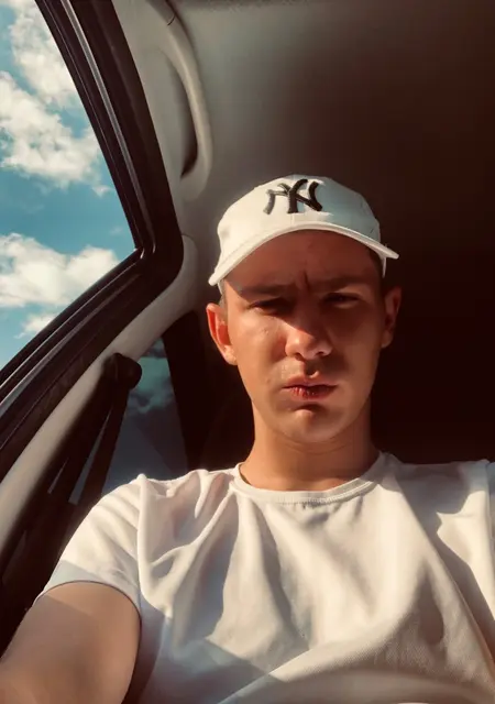 Я Вадим, 19, знакомлюсь для постоянных отношений в Ставрополе
