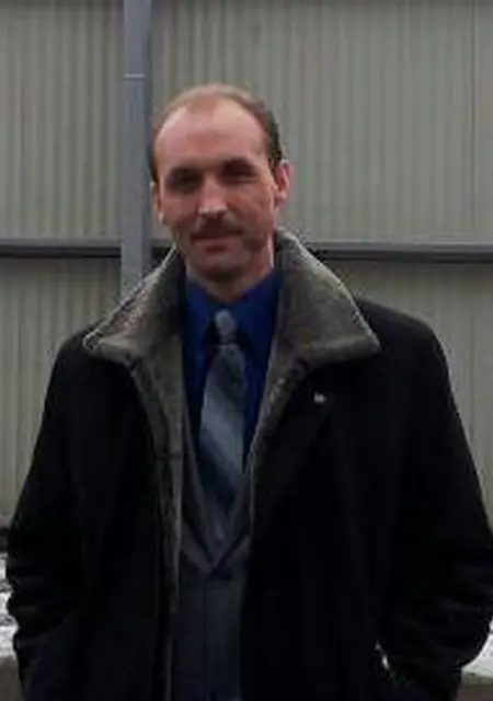 Денис из Калуги, мне 50, познакомлюсь без обязательств