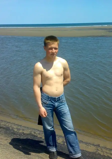 Я Алексей, 36, знакомлюсь для постоянных отношений в Холмске