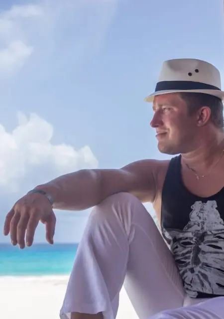 Я Petr, 40, из Одинцова, ищу знакомства без обязательств