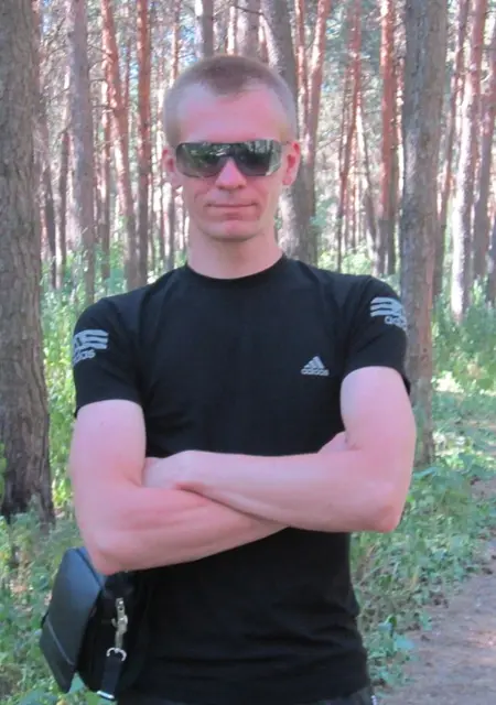 Антон из Великого Новгорода, мне 40, познакомлюсь на одну ночь