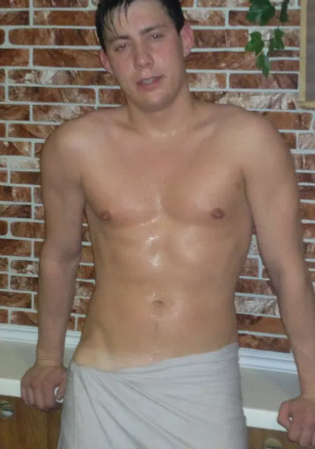 Я Тема, 35, знакомлюсь без обязательств в Надыме