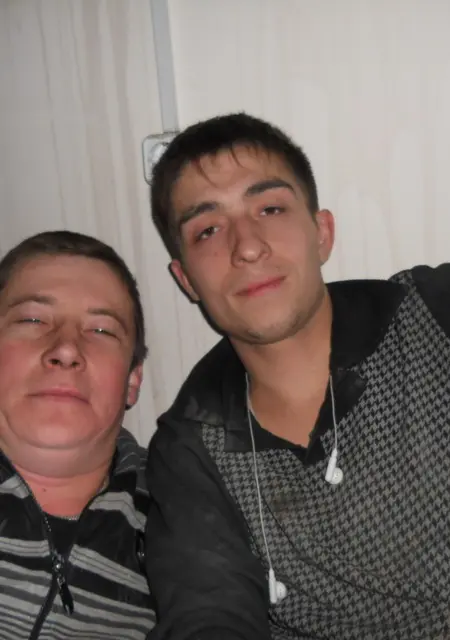 Я Nikolay, 42, из Варшавы, ищу знакомство для дружбы