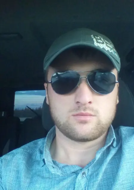 Я Филип, 35, знакомлюсь для вирта в Новом Уренгое