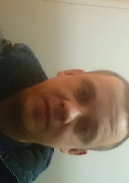 Я Вася, 42, из Биробиджана, ищу знакомства без обязательств