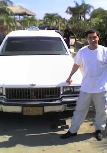 Я Oleg, 50, из Мариуполя, ищу знакомства без обязательств