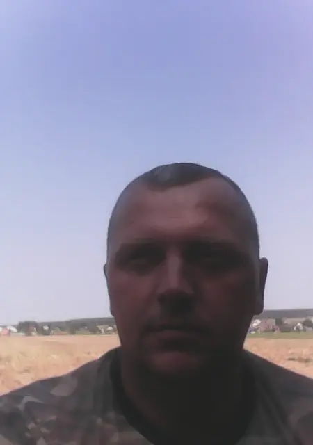 Я Александр, 45, из Подольска, ищу знакомства на одну ночь