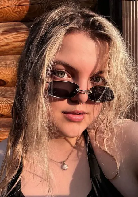 Я Olga, 25, из Курска, ищу знакомство для постоянных отношений