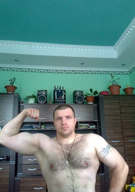 Я Иван, 43, из Черняховска, ищу знакомства без обязательств