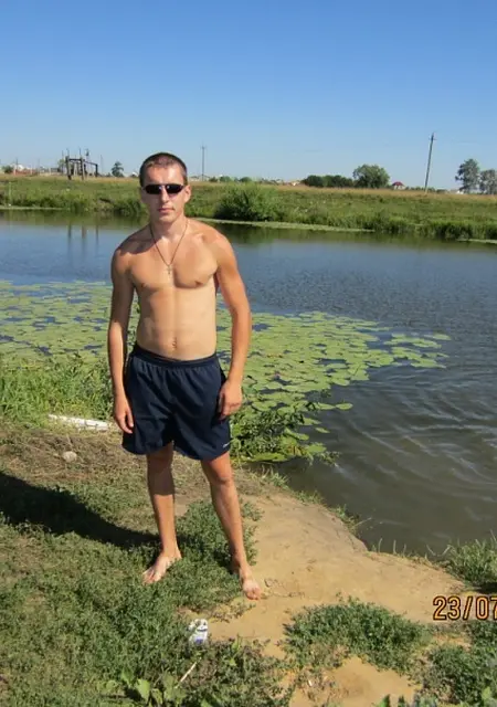 Я Дима, 34, из Валдая, ищу знакомства без обязательств