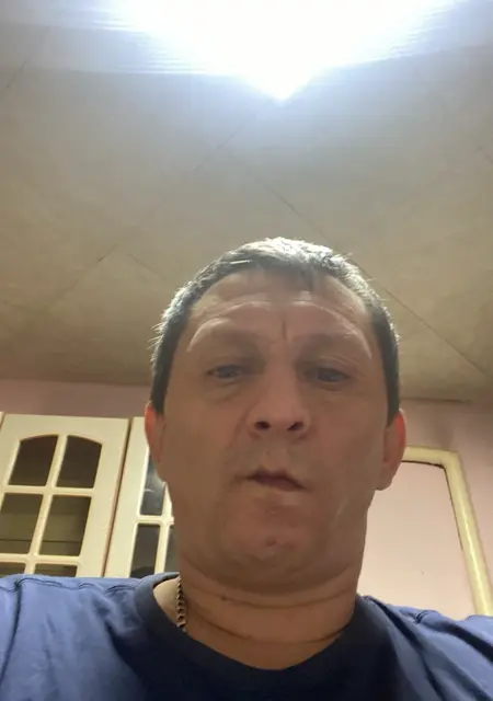 Я Вадим, 46, из Москвы, ищу знакомство для открытые отношения