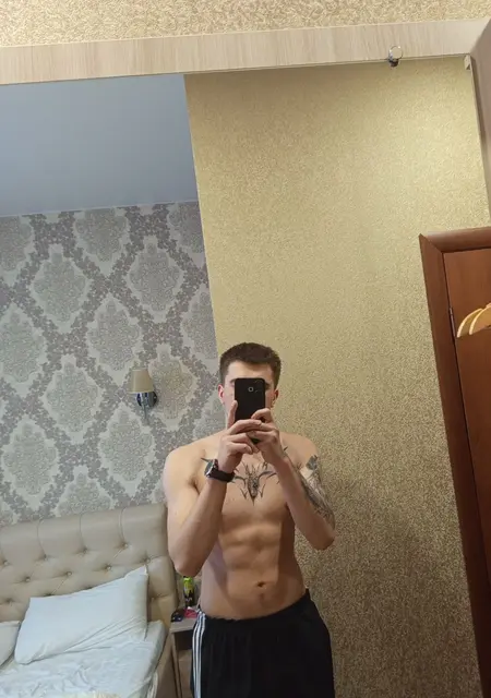 Александр из Тамани, мне 21, познакомлюсь для приятного времяпровождения