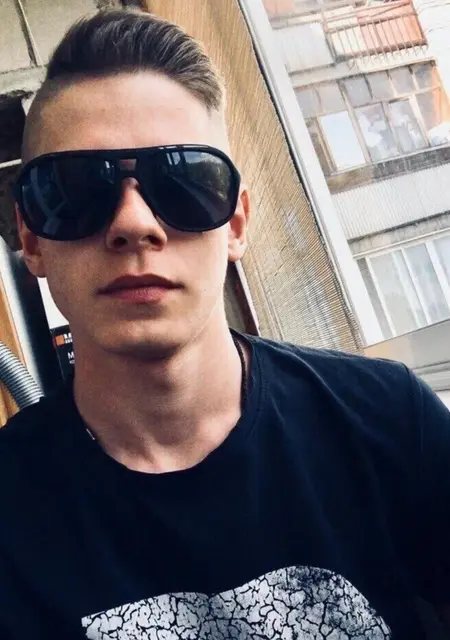 Я Дмитрий, 29, знакомлюсь для вирта в Великом Новгороде