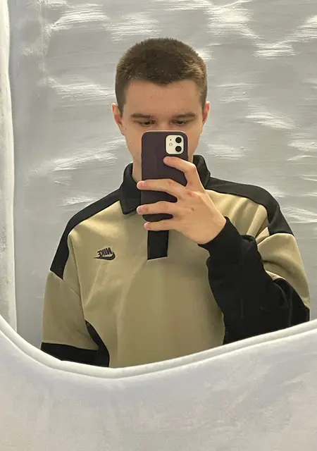 Данил из Воронежа, мне 20, познакомлюсь для общения