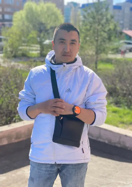 Равиль из Омска, мне 39, познакомлюсь на одну ночь