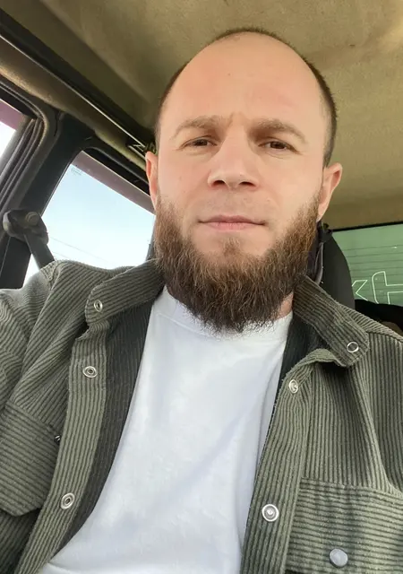 Сид из Грозного, ищу на сайте дружбу