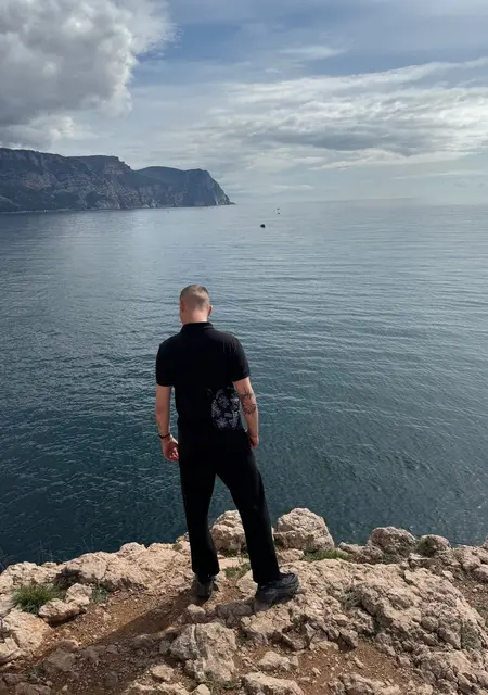 Я Kirill, 21, из Невеля, ищу знакомство для общения