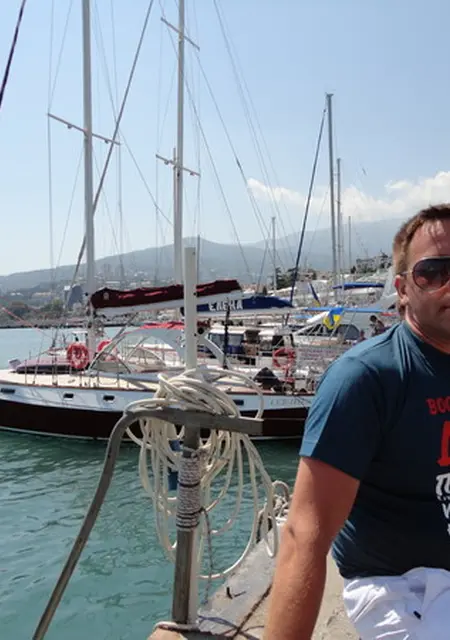 Я Андрей, 48, из Великого Устюга, ищу знакомства без обязательств