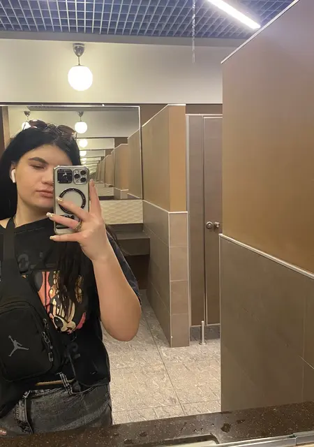 Я Светлана, 22, из Сочи, ищу знакомства без обязательств