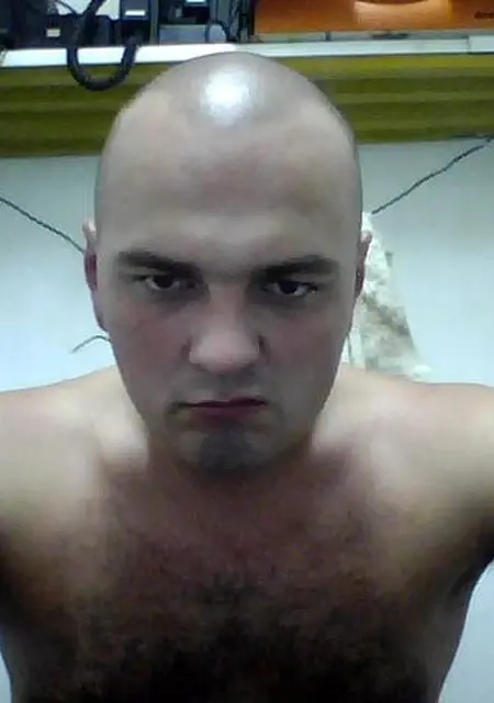 Саша из Стерлитамака, мне 40, познакомлюсь на одну ночь