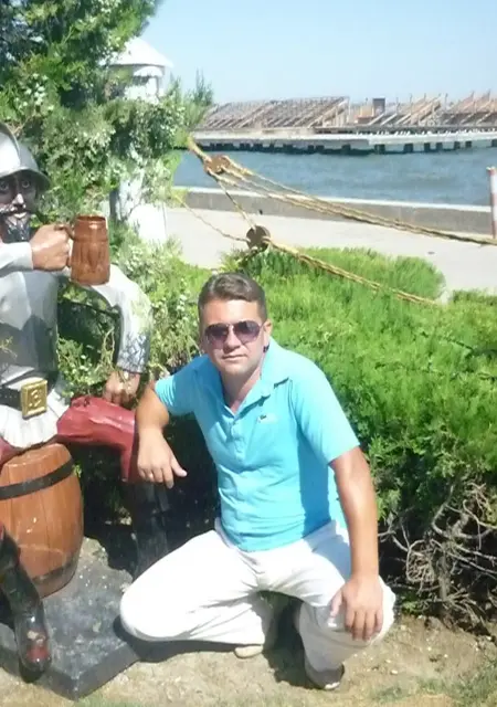 Игорь из Анапы, мне 51, познакомлюсь на одну ночь