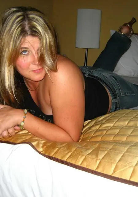 Veronika из Тихвина, ищу на сайте дружбу