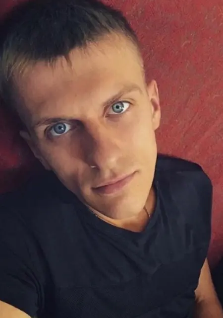 Артем из Магадана, ищу на сайте общение