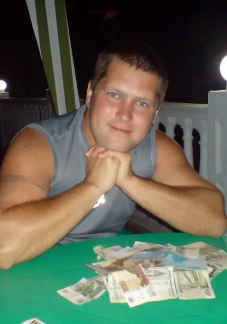 Я Мишаня, 43, знакомлюсь без обязательств в Йошкар-Оле