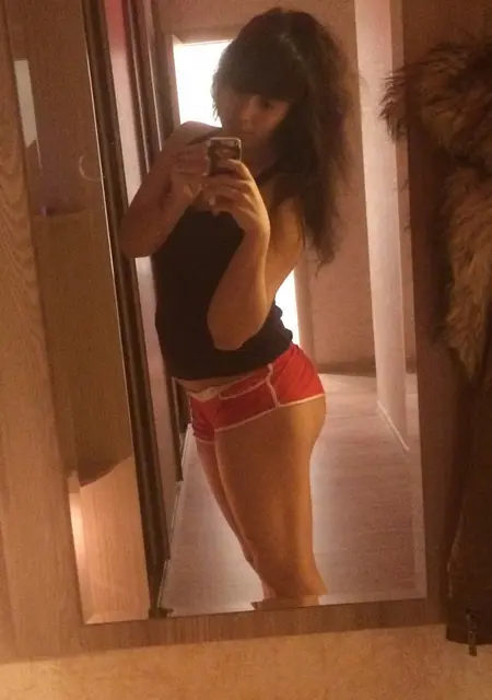 Полина из Сургута, ищу на сайте знакомства на одну ночь