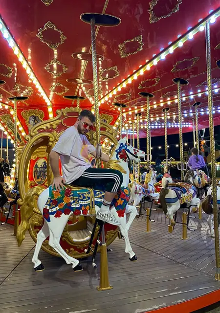 Никита из Тамбова, ищу на сайте знакомства на одну ночь