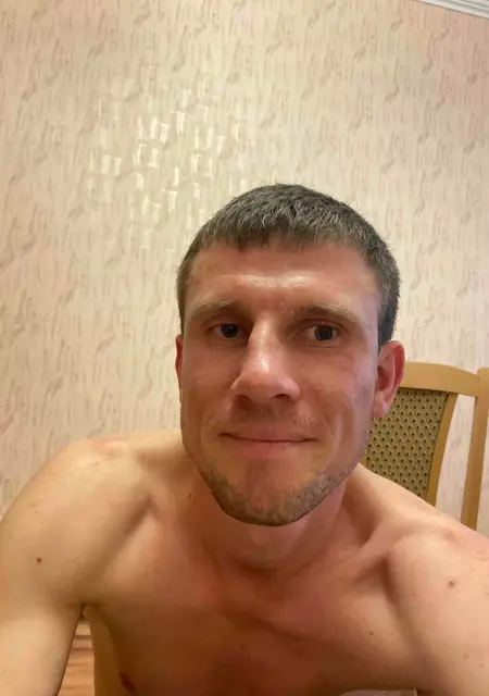 Я Максим, 28, знакомлюсь на одну ночь в Ставрополе