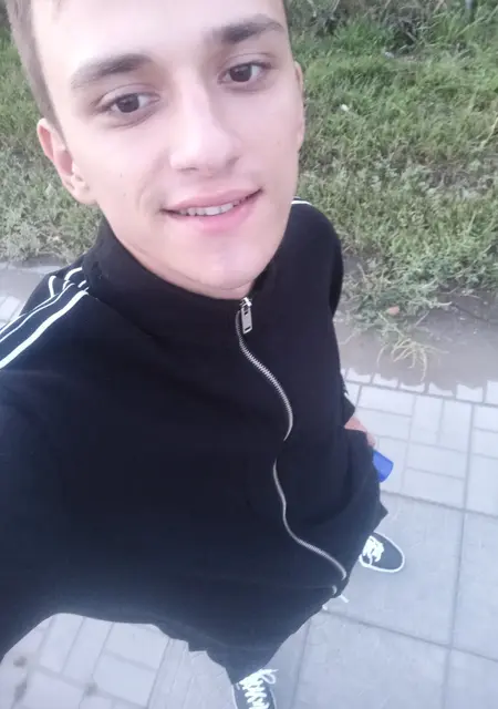 Артем из Новосибирска, мне 28, познакомлюсь на одну ночь