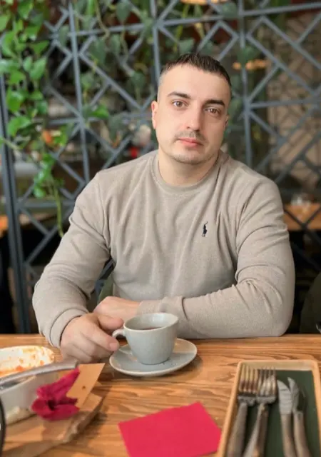 Я Александр, 38, знакомлюсь на одну ночь в Нижнекамске