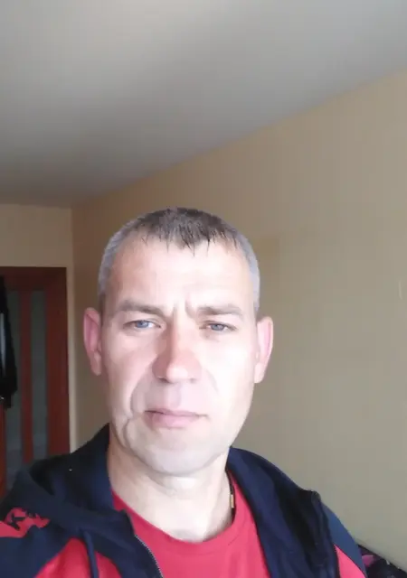 Я Максим, 47, знакомлюсь без обязательств в Перми