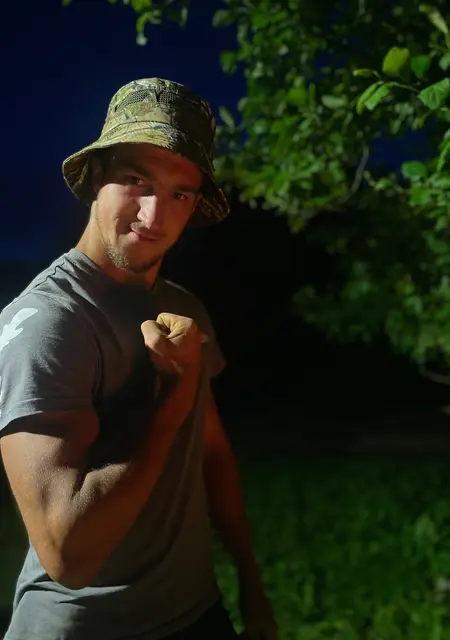 Vova из Пскова, мне 27, познакомлюсь для постоянных отношений