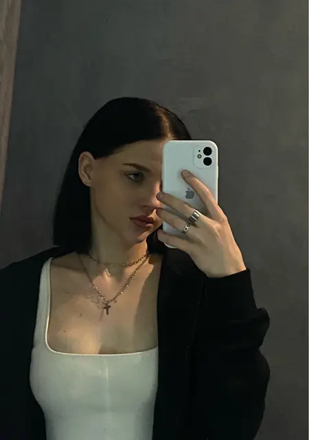 Ирина из Анапы, мне 18, познакомлюсь для дружбы